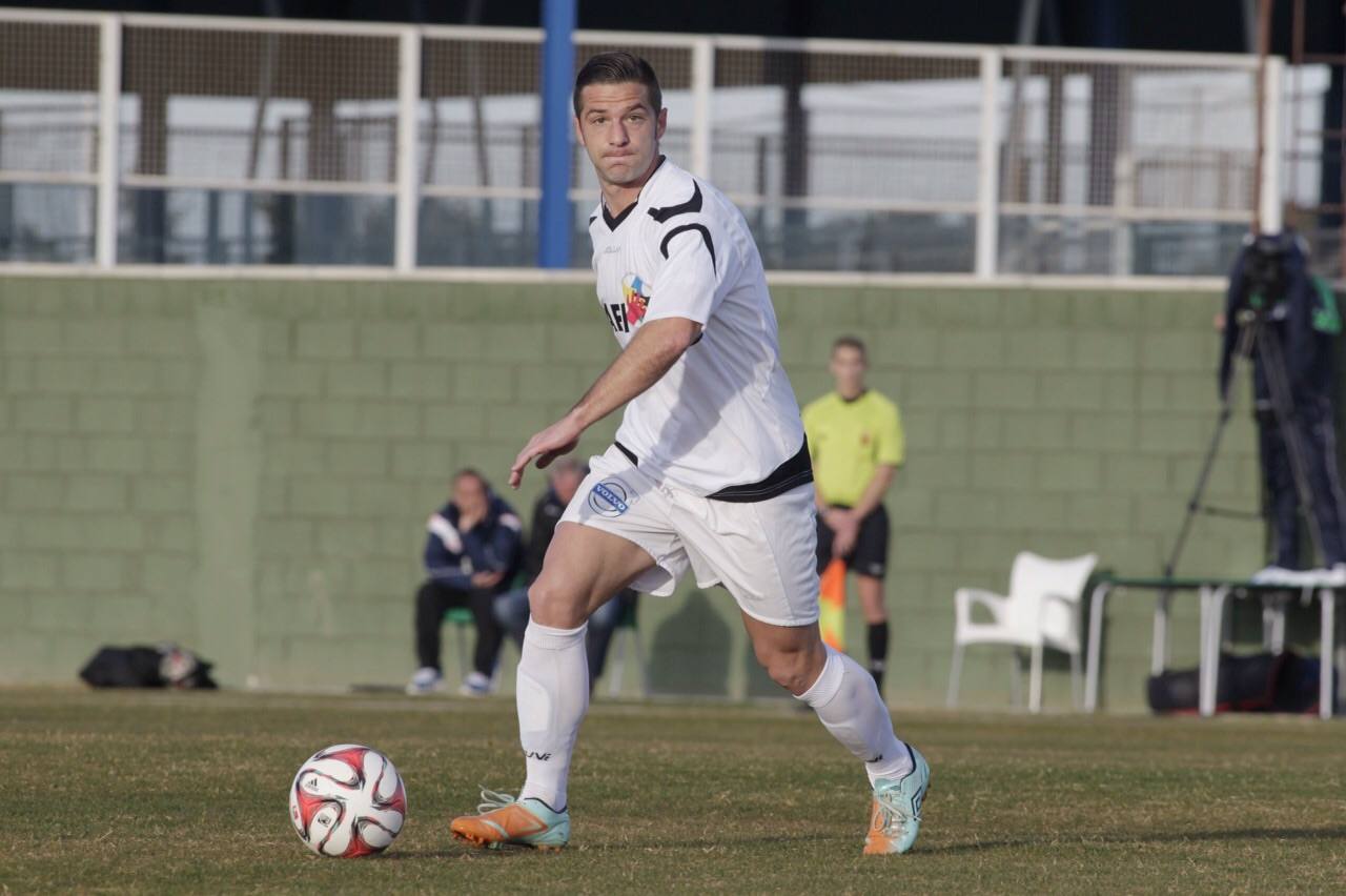 Edu Moya durante un partido de entrenamiento con la selección AFE. 