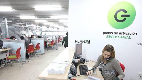 Punto de Activación Empresarial de la Junta, donde se asesora a nuevo autónomos:: HOY