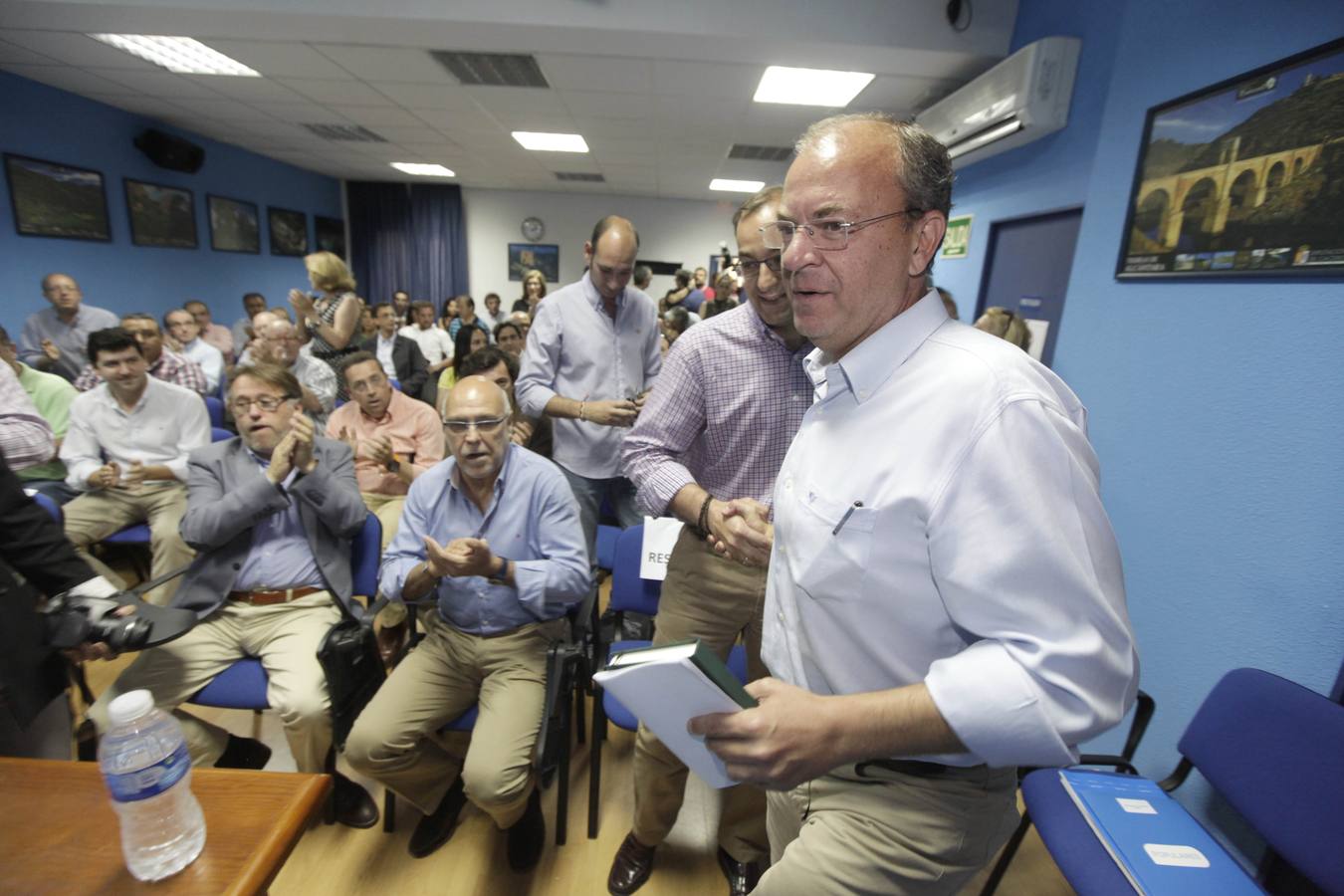 Monago asegura que seguirá "dando la cara" por el PP y por Extremadura
