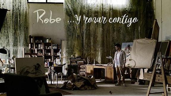 La canción '...Y rozar contigo' de Robe Iniesta ya tiene videoclip