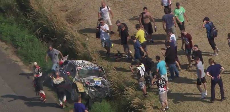 Espectacular accidente de un coche en el Rally