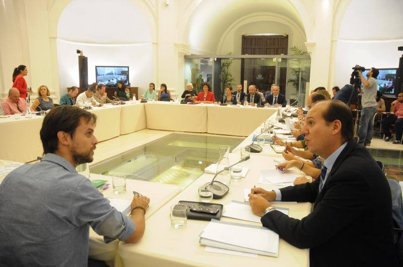 La Junta publicará el calendario de oposiciones para los próximos 5 años