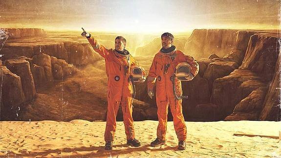 Los hermanos Muñoz en una imagen de su último videoclip.