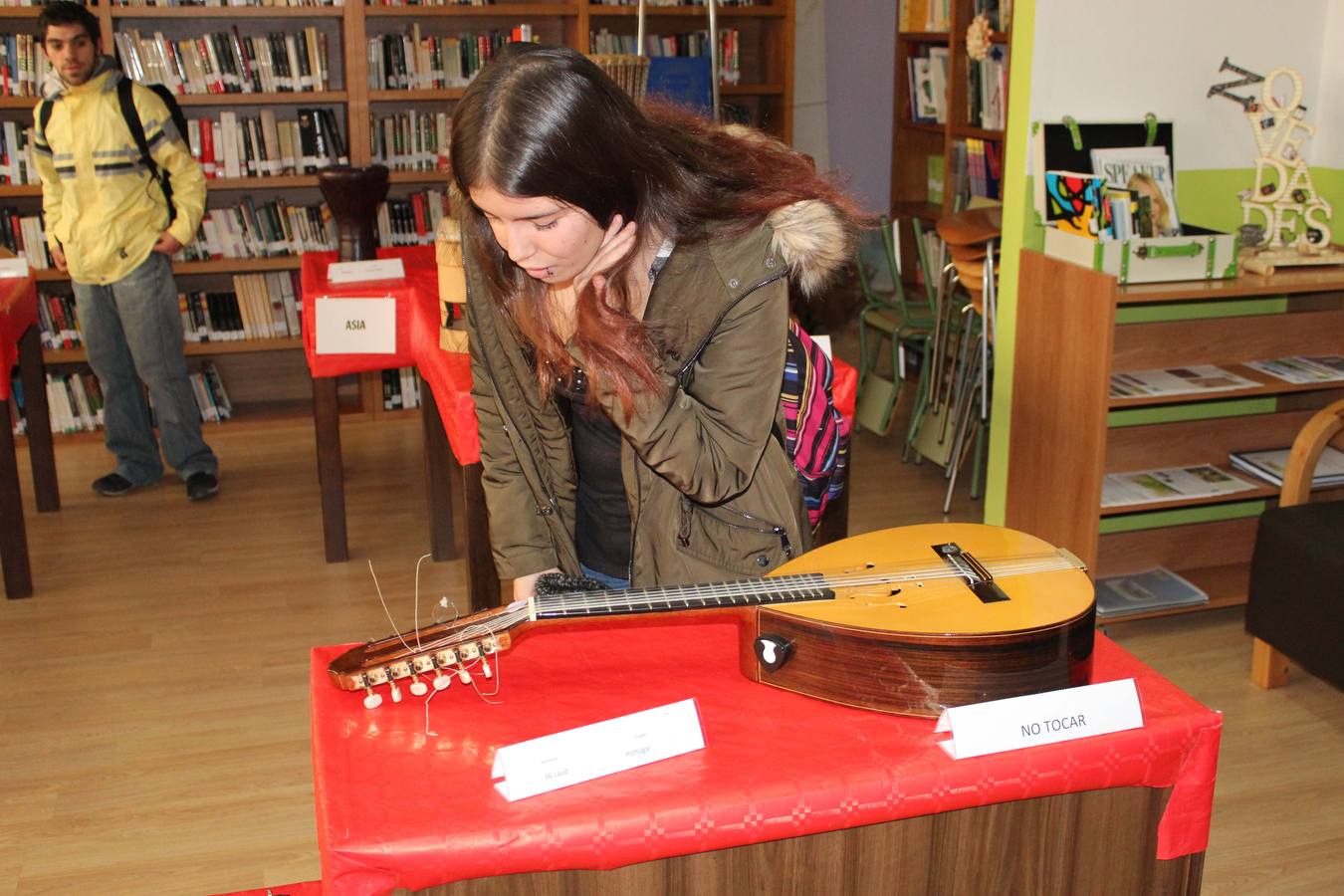 Exposición sobre instrumentos musicales