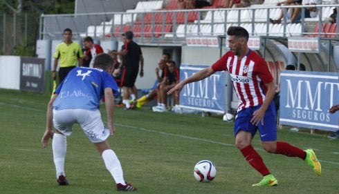 Zubi, con el filial atlético. :: HOY