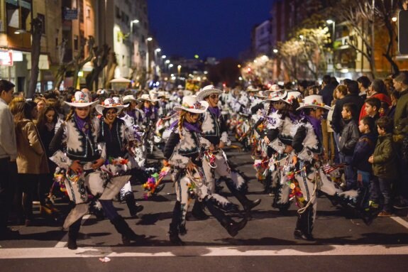 Imagen de la celebración de las Candelas de la Margen Derecha. :: hoy