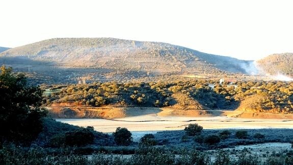 Así amanecía Helechosa de los Montes esta mañana