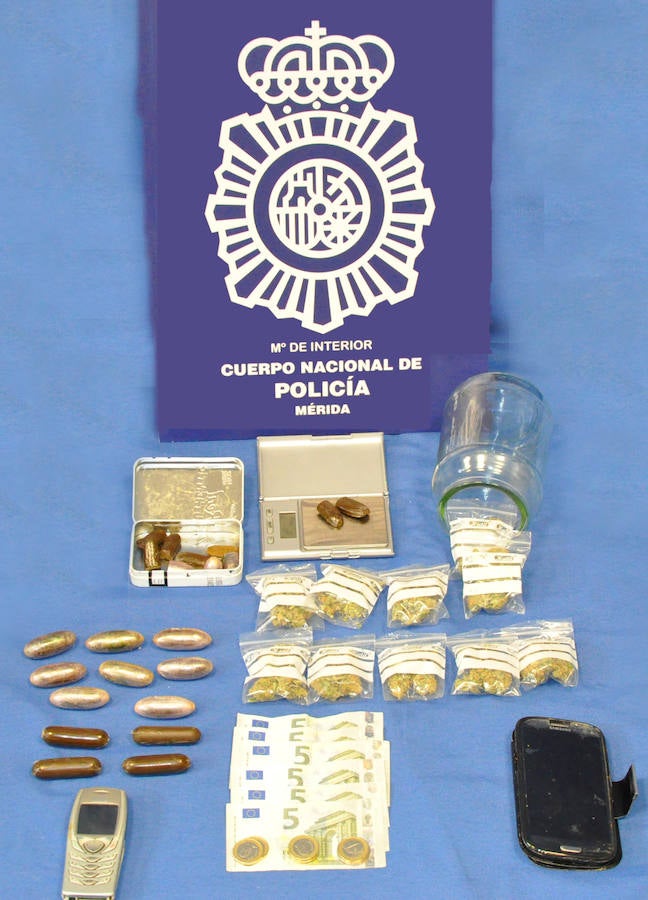 Desmantelado un punto de venta de hachís en Mérida