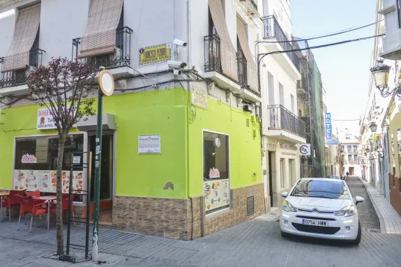 Las cámaras están colocadas en esta esquina de la calle Francisco Pizarro. :: j. v. arnelas