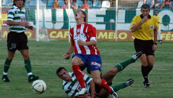 Fernando Torres jugó el Atlético-Sporting de Lisboa del último Trofeo Ibérico, en 2005:: HOY
