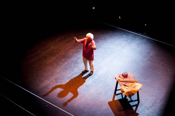 Rafael Álvarez, El Brujo, en su actuación de anoche en el Gran Teatro de Cáceres. :: JORGE REY