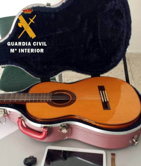 Algunos de los objetos recuperados.