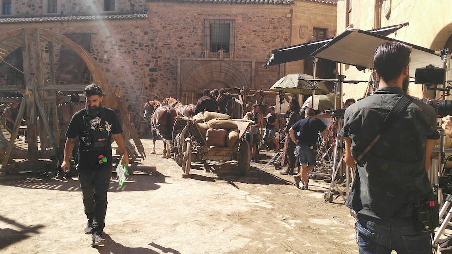 La Plaza de Santa María se ha convertido en la Barcelona medieval