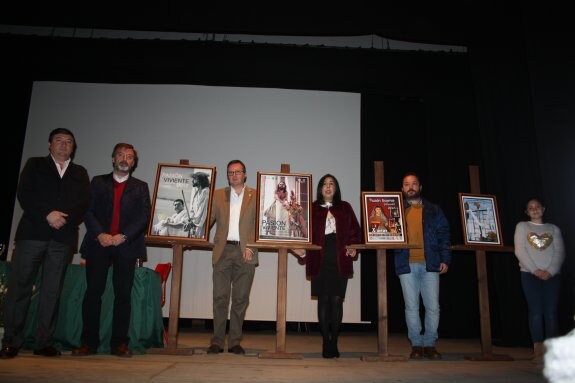 Presentación de los carteles de la Pasión de Oliva. :: p. m. t.