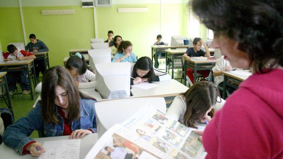 Los centros de Infantil y Bachillerato podrán implantar por vez primera el modelo bilingüe