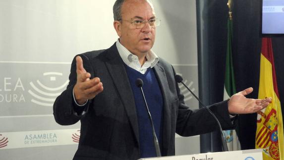El presidente del PP de Extremadura José Antonio Monago