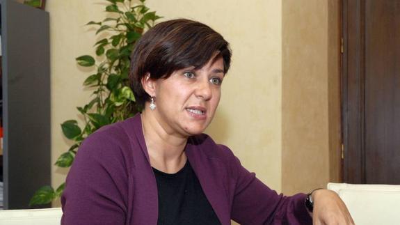 Eva María Pérez en su etapa de consejera de Educación con Vara. :: 