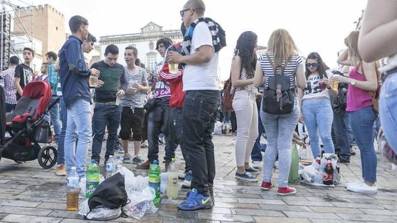 Botellón en el Womad 2015.