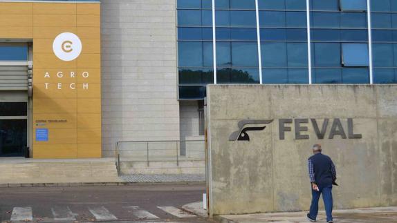 La defensa de Viñuela pide la exclusión del PP en el juicio del caso Feval