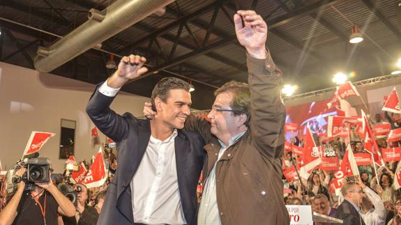 Pedro Sánchez y Guillermo fernández Vara 