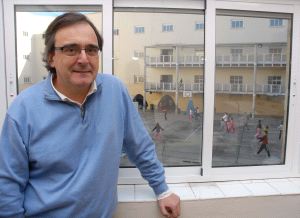 Carlos Pajuelo trabaja en el Centro de Profesores y Recursos de Badajoz. / CASIMIRO MORENO