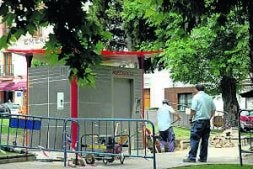 Aseo previsto por el CCA que se instala en la Rambla. / BRÍGIDO