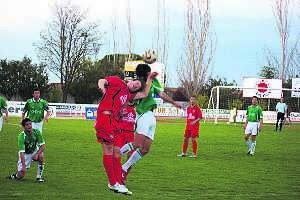 Partido en Segunda B entre el Villanovense y el Mérida. / P.F.