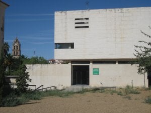 El conservatorio ocupa un moderno edificio. ::                             G. C.