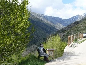 La sierra es un componente fundamental de la vida de Guijo. ::                             MAM