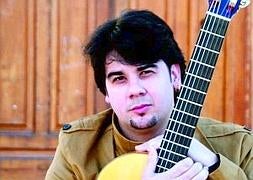 «Cuando no tocas la guitarra, no te hace ni caso»