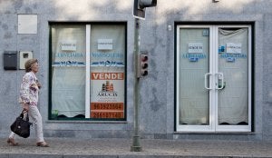 La crisis ya está haciendo estragos en el sector de la restauración de Portugal. Algunas marisquerías han echado el cierre. ::                             PAKOPÍ