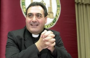 José María Gil Tamayo defiende la independencia y responsabilidad de los cardenales al elegir. ::
HOY