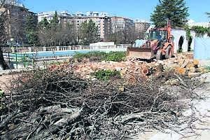 Primeros trabajos en las piscinas de la Ciudad Deportiva. ::                             M. NÚÑEZ