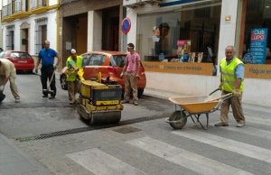 Ya han comenzado a bachear varias calles. ::                             G. C.