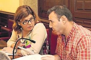 Victoria Domínguez (UPEX) y Luis Ranilla (IU). ::                             HOY