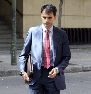 El juez recibe los ordenadores del PP que usaba Bárcenas y ordena su volcado y peritaje