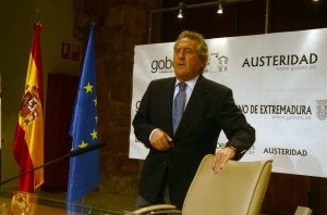 Antonio Fernández, consejero de Economía y Hacienda de la Junta de Extremadura. ::                             BRÍGIDO