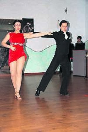 El Europeo de bailes de salón acoge a 19 parejas de la ciudad | Hoy El Europeo de bailes de salón acoge a 19 parejas de la ciudad | Hoy