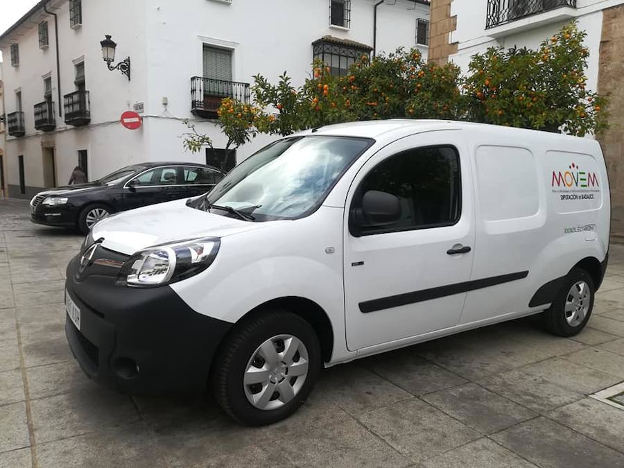 Zafra ya cuenta con su vehículo eléctrico