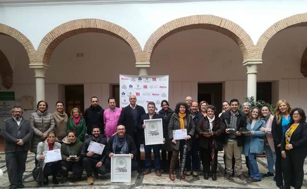 Los ganadores tras la entrega de premios 