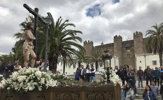 A pesar del mal tiempo la Semana Santa de zafra ha atraído a un buen número de visitantes 