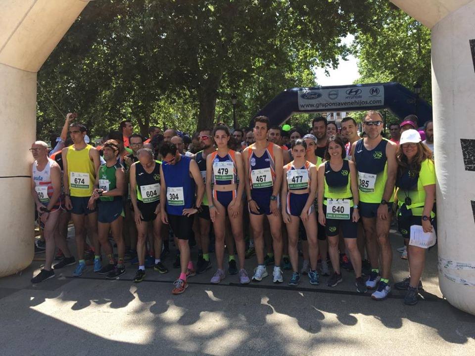 Los participantes en la carrera antes de la salida 