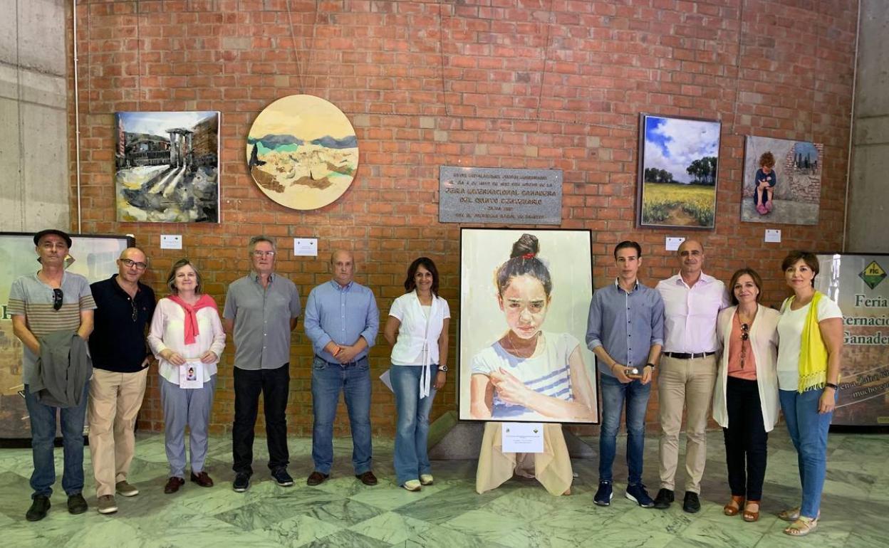 Acto en el que se dio a conocer el nombre del ganador 
