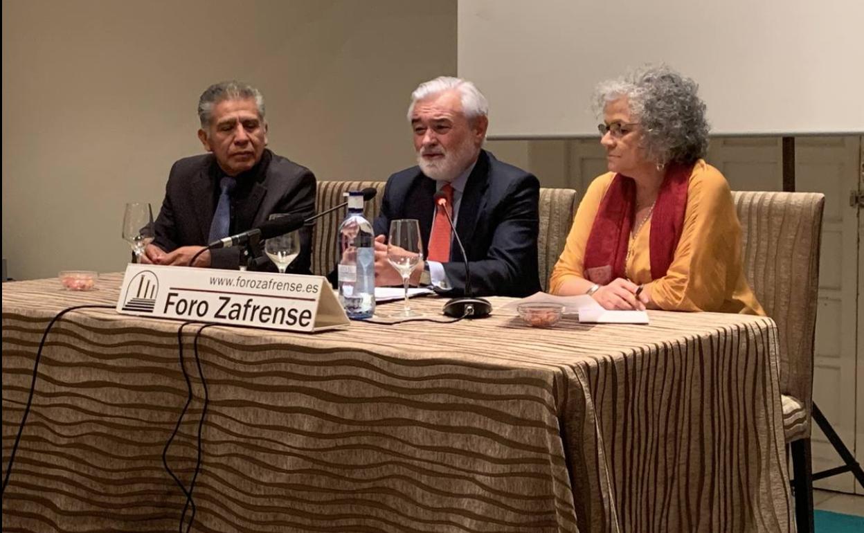 un momento de la conferencia 