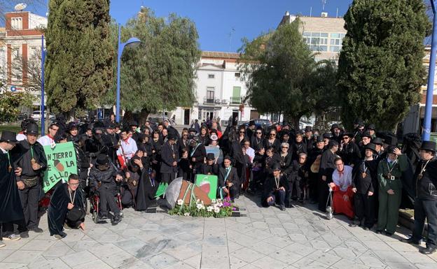 Todo el cortejo en la Plaza de España 