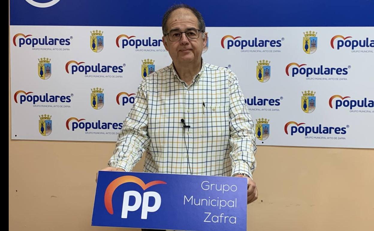 Juan CArlos Fernández durante la rueda de prensa 