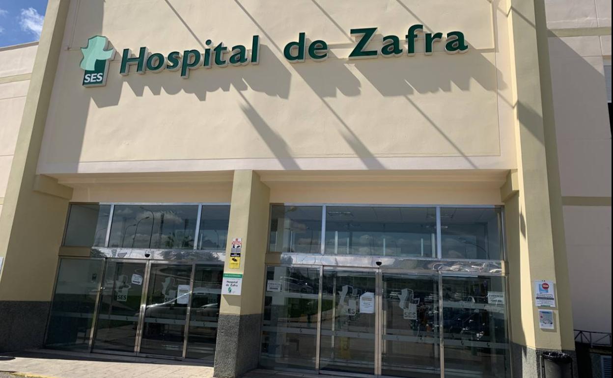 Hospital de Zafra, donde se encuentran los dos pacientes en estos momentos 