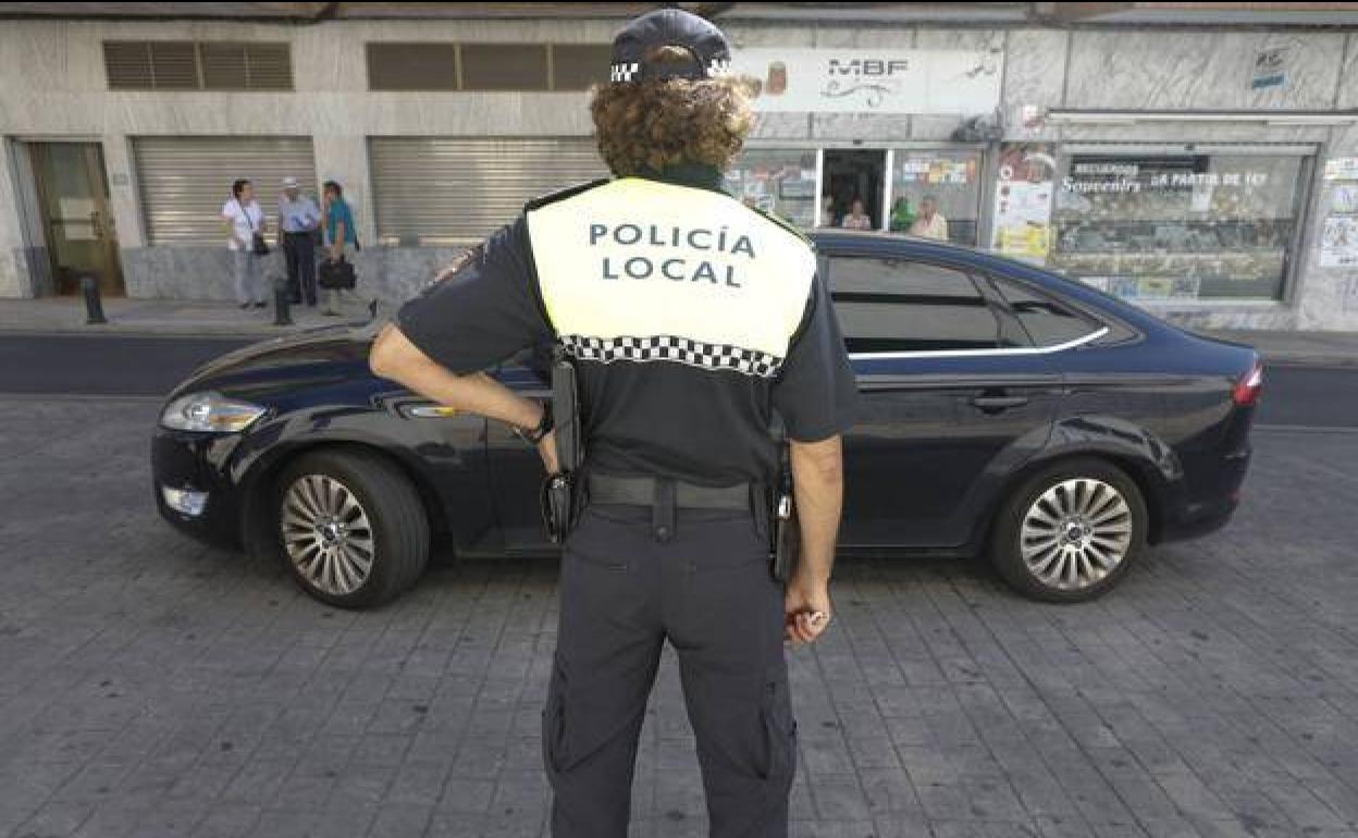 Sanidad informará a la Policía Local sobre personas en cuarentena para vigilarlas