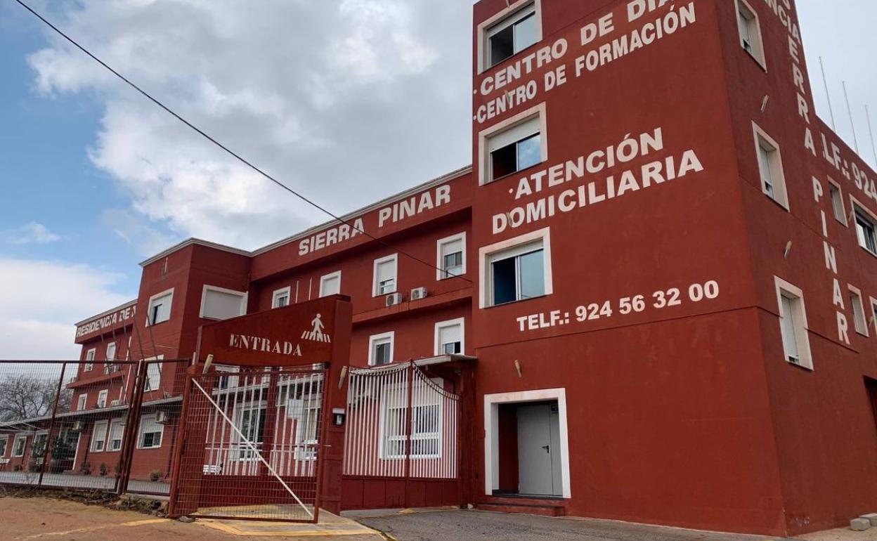 La residencia Sierra Pinar informa del fallecimiento de tres de sus usuarios por coronavirus