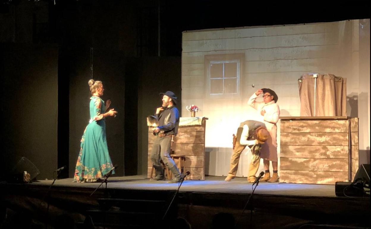 Unos 650 espectadores pasaron por el Festival de Teatro 'La Plaza con Humor' de la Plaza Chica